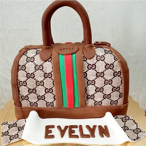 torta gucci prezzo|black gucci bag cake.